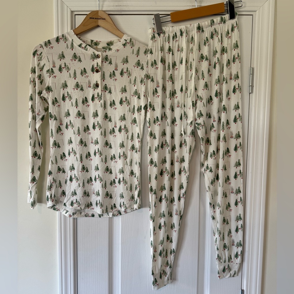 Current Tyed Bamboo Winter Theme Pajamas